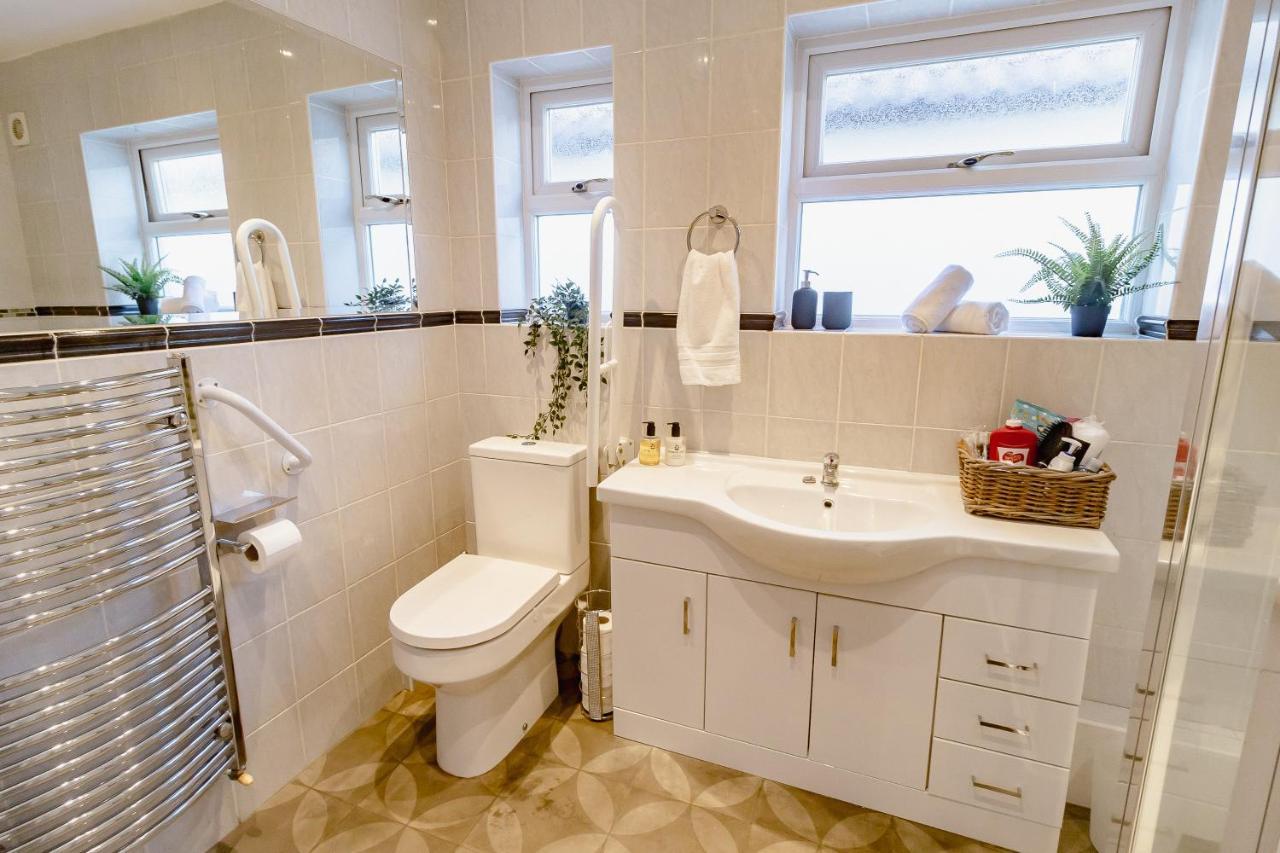 Luxury Family Bungalow *